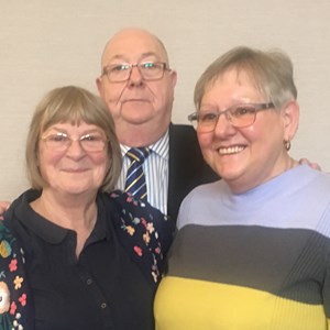 Image: Cllr Vi Dempster with Richard and Gill Evans