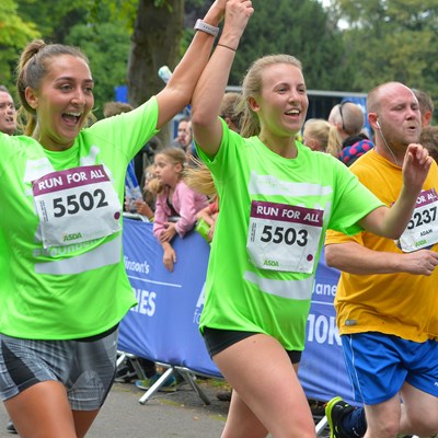 Runners in the Leicester 10k