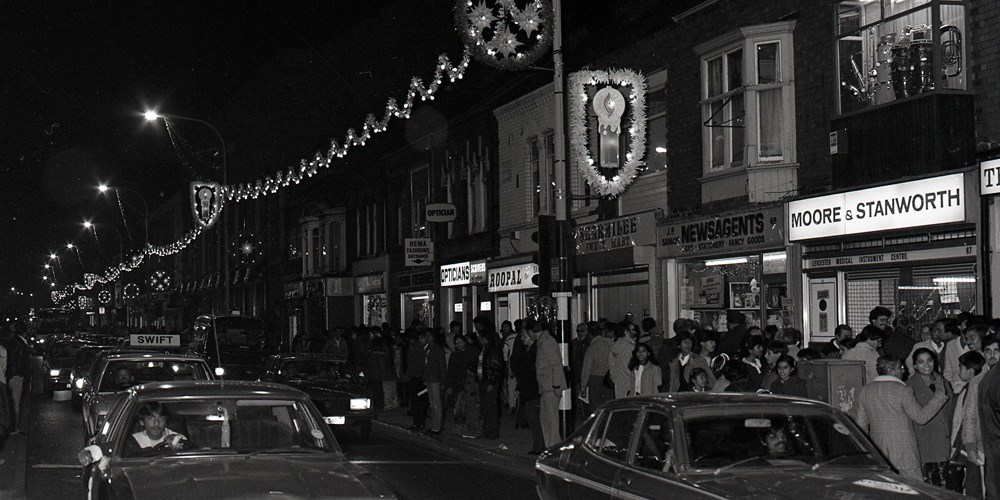 A black and white photo of lights on Belgrave Road in 1983