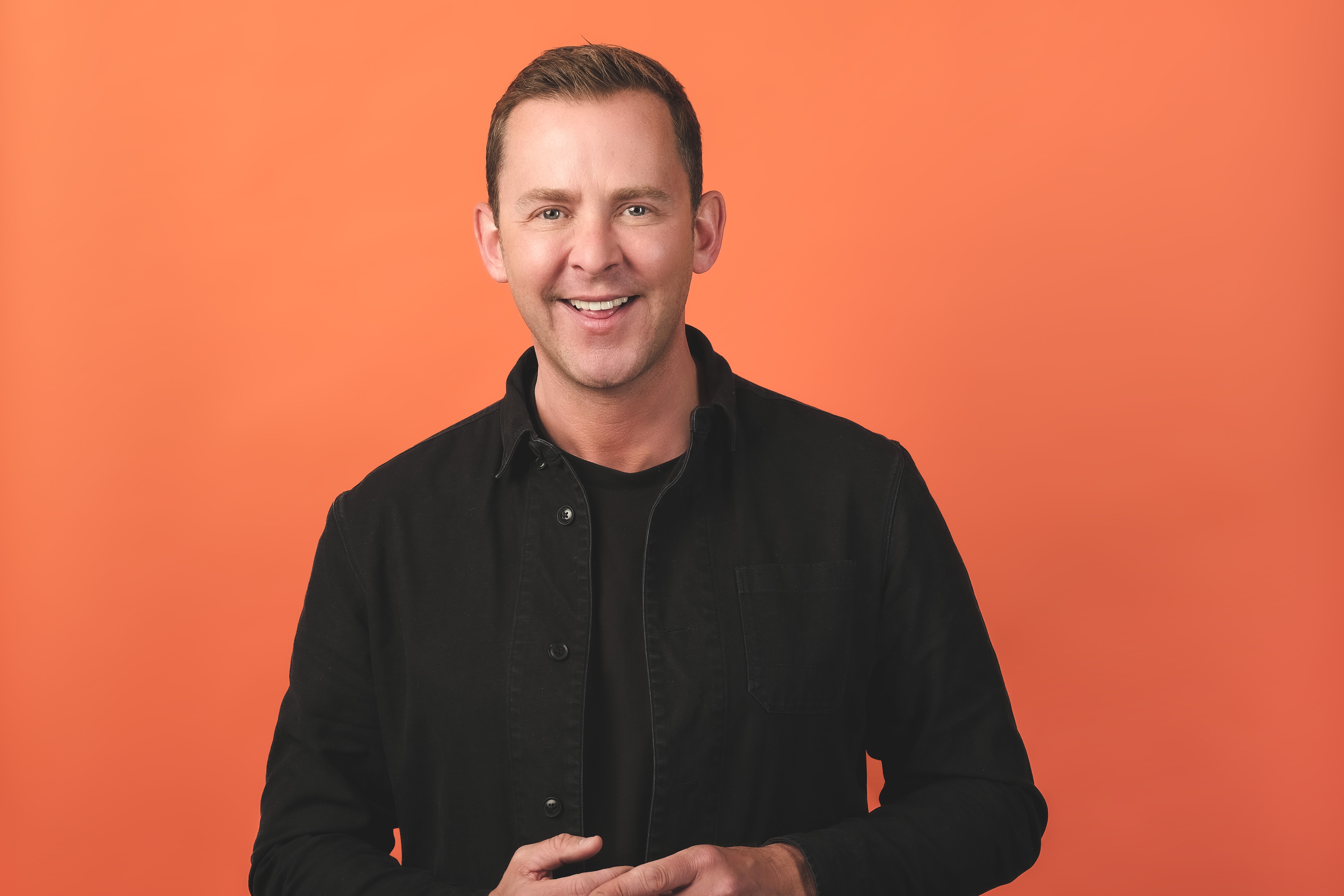 DJ and presenter Scott Mills will turn on Leicester's Christmas lights on 22 November