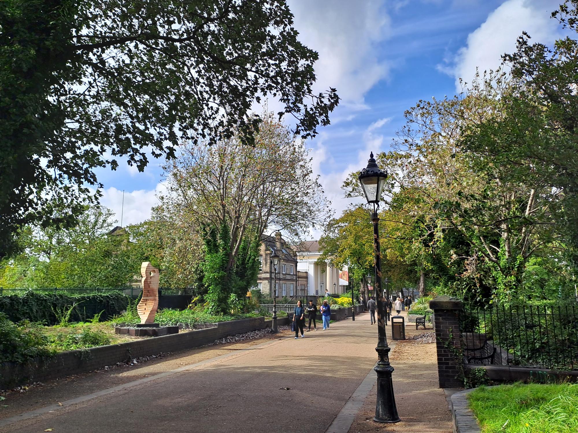 Seven trees in poor condition on the railway bridge on New Walk