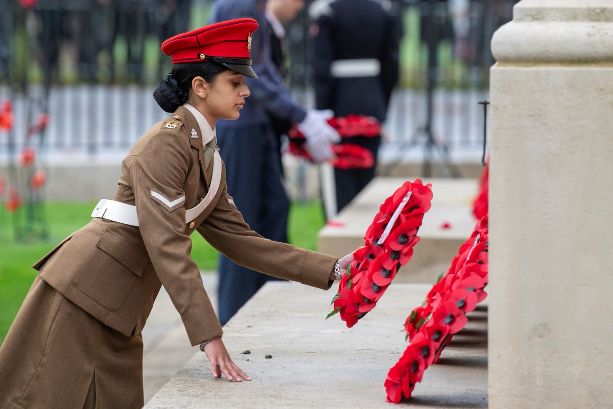 Wreath-laying at a previous Service of Remembrance in Leicester