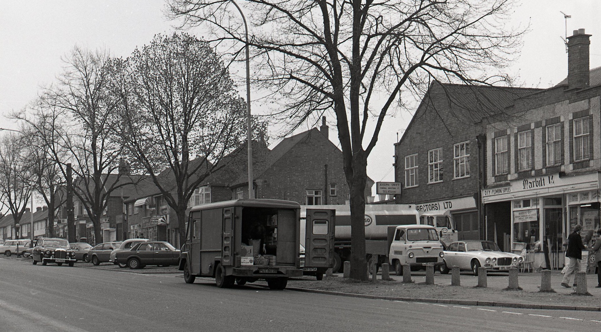 Saffron Lane shops in 1980